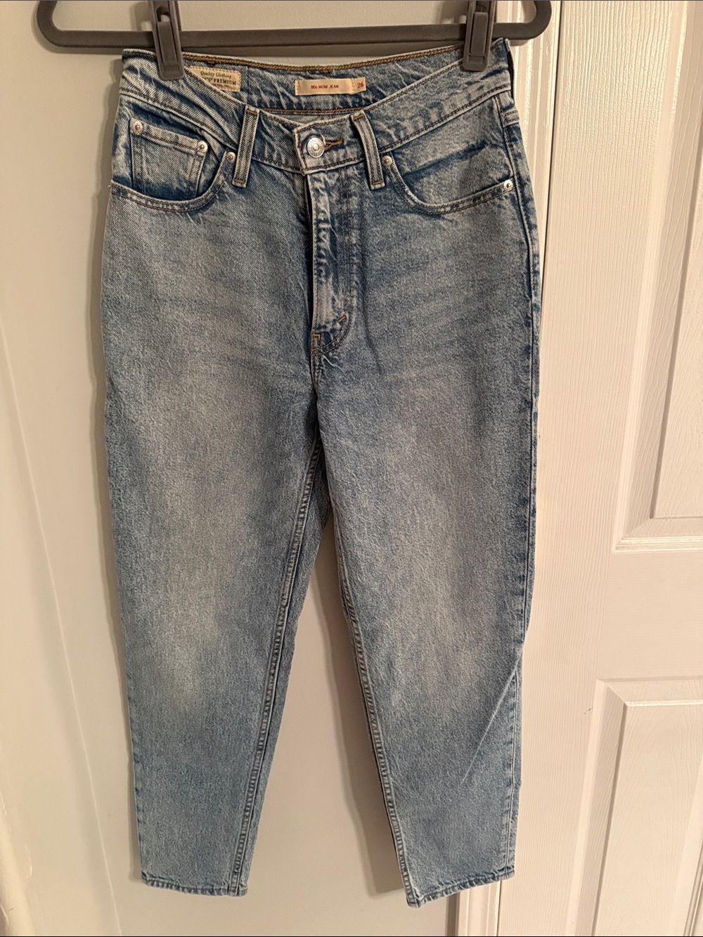 Levi’s Premium 80’s Mom Jean